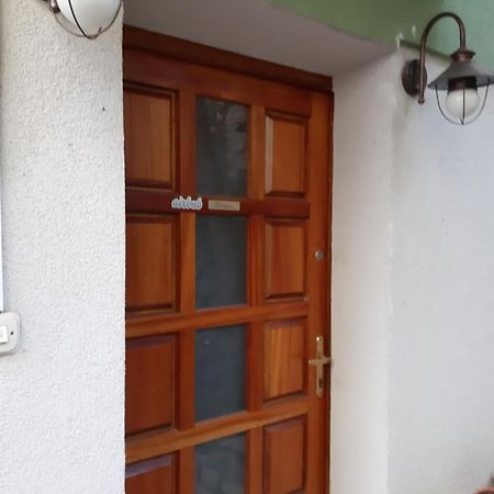 שיבניק Moonshine Apartment With Magnificent View מראה חיצוני תמונה